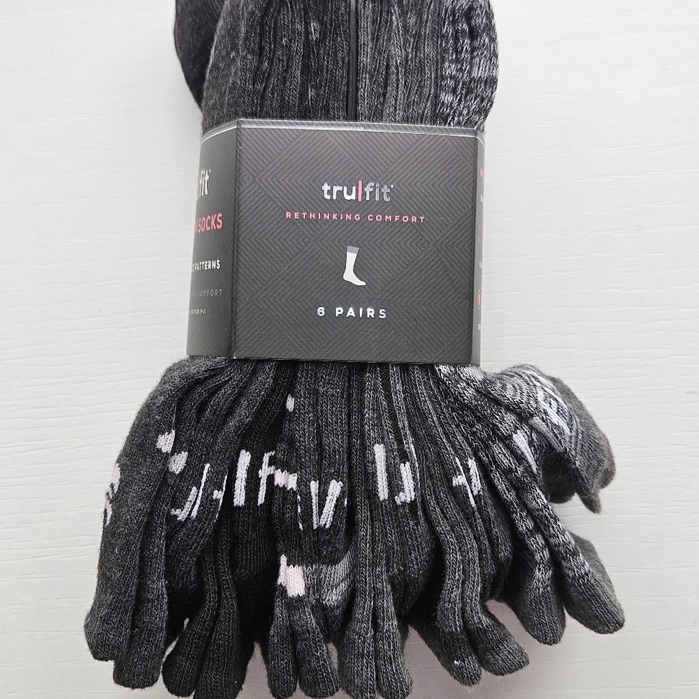 Tru/fit Black Crew Socks‎ with Floral Pattern, 6 Pairs - Picture 3 of 5
